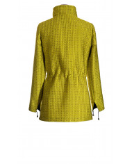 Parka amarilla con cordones